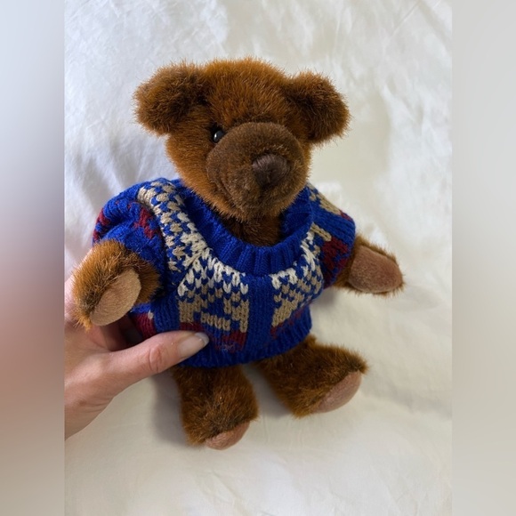 Bialosky Other - Vintage Bialosky Brown Bear Box Jointed Limited Edition Chester Sweater Plush